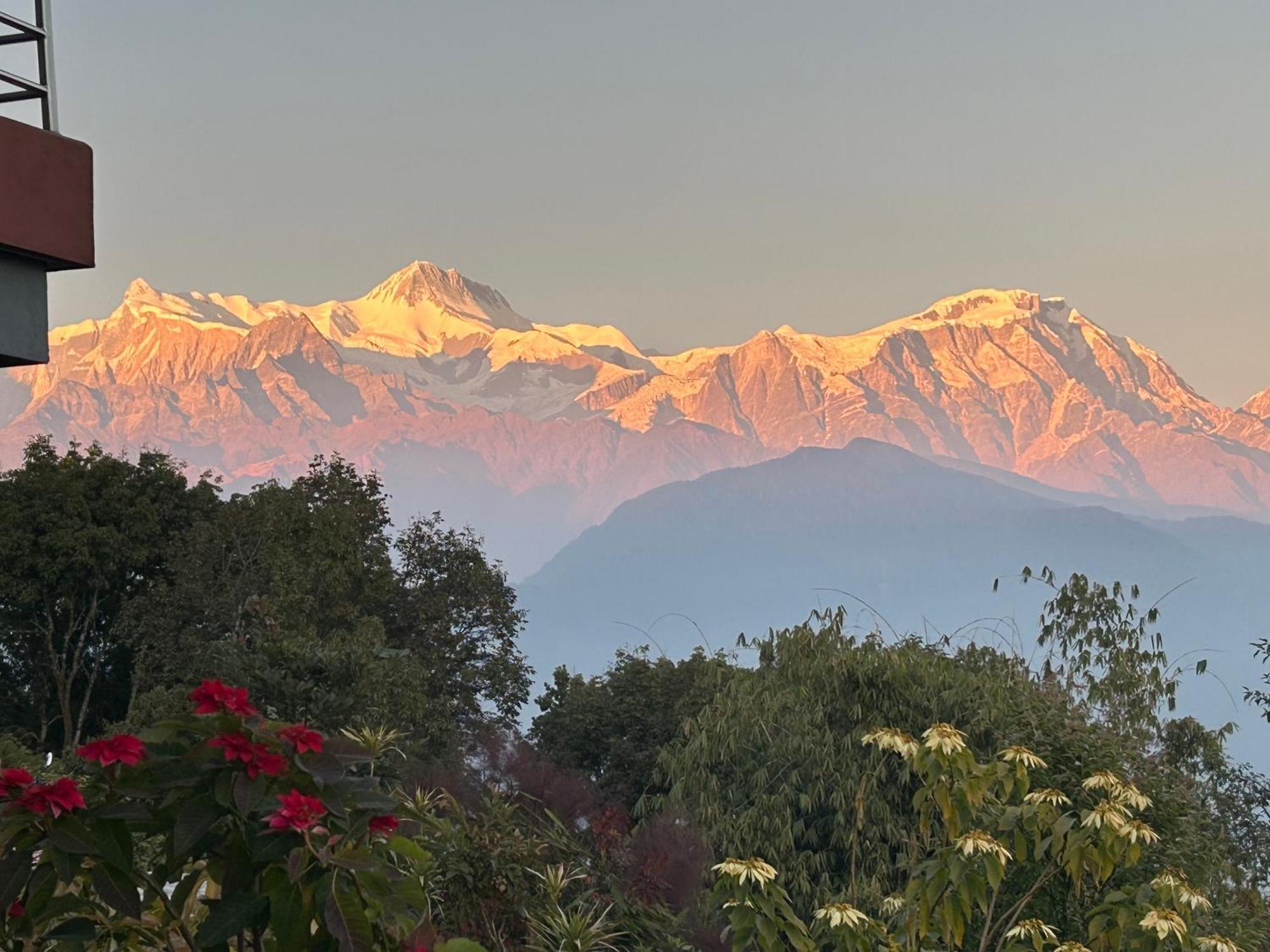 Hotel Pristine Himalaya Pokhara Exterior photo